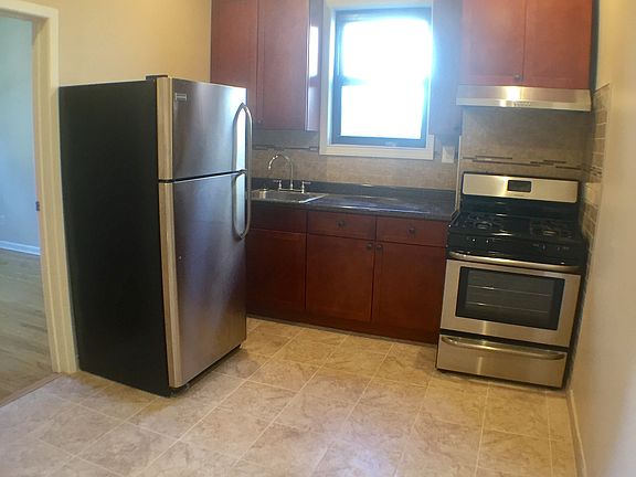 2nd image of 3184 43rd St APT 7