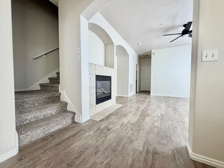 6353 W Passenger Ln — Photo 11
