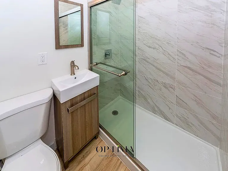 1430 Linden Avenue — Photo 4