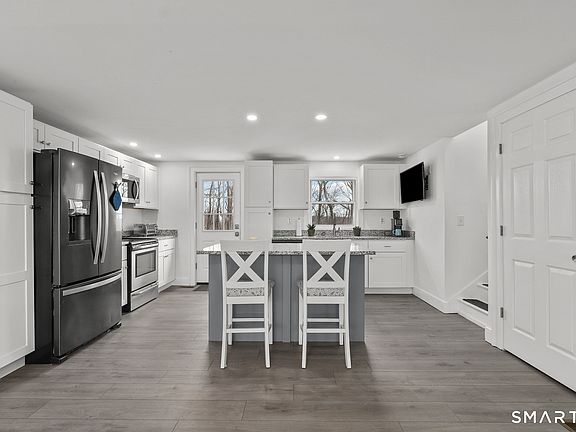 3rd image of 30 Birchwood Road