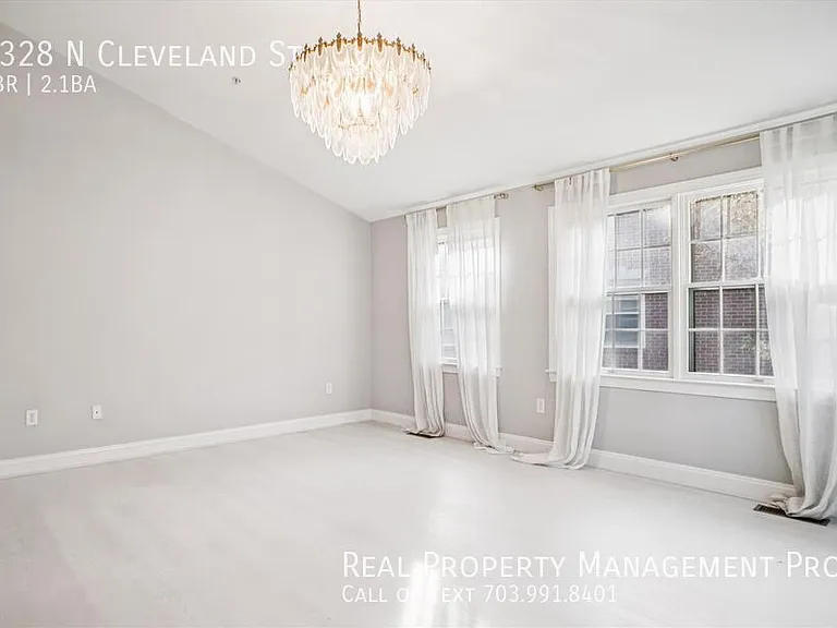 1328 N Cleveland St — Photo 27