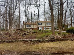 48 Poplar Rd, Ridgefield, CT 06877