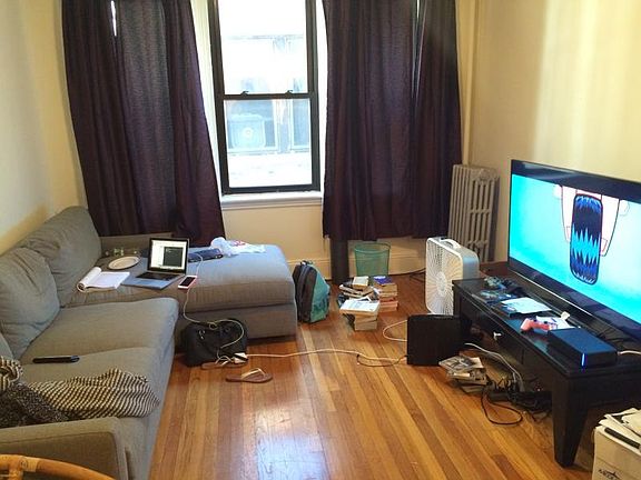 4th image of 5 Lothian Rd APT 33