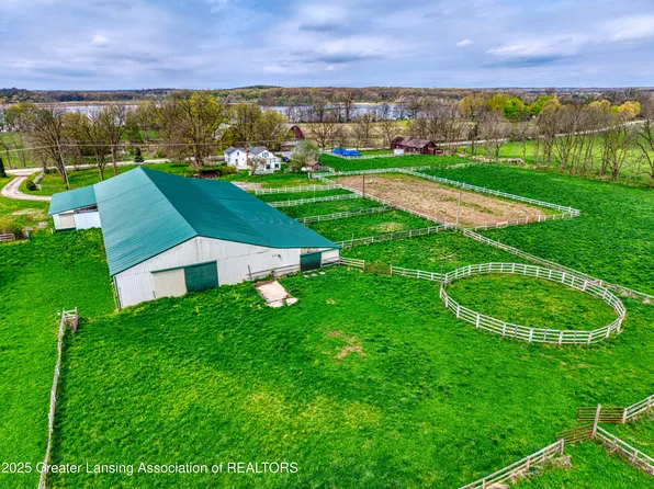 2820 N Lima Center Rd, Dexter, MI 48130