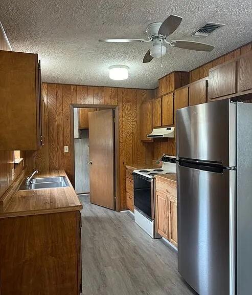 227 Redbud Ln #A — Photo 2