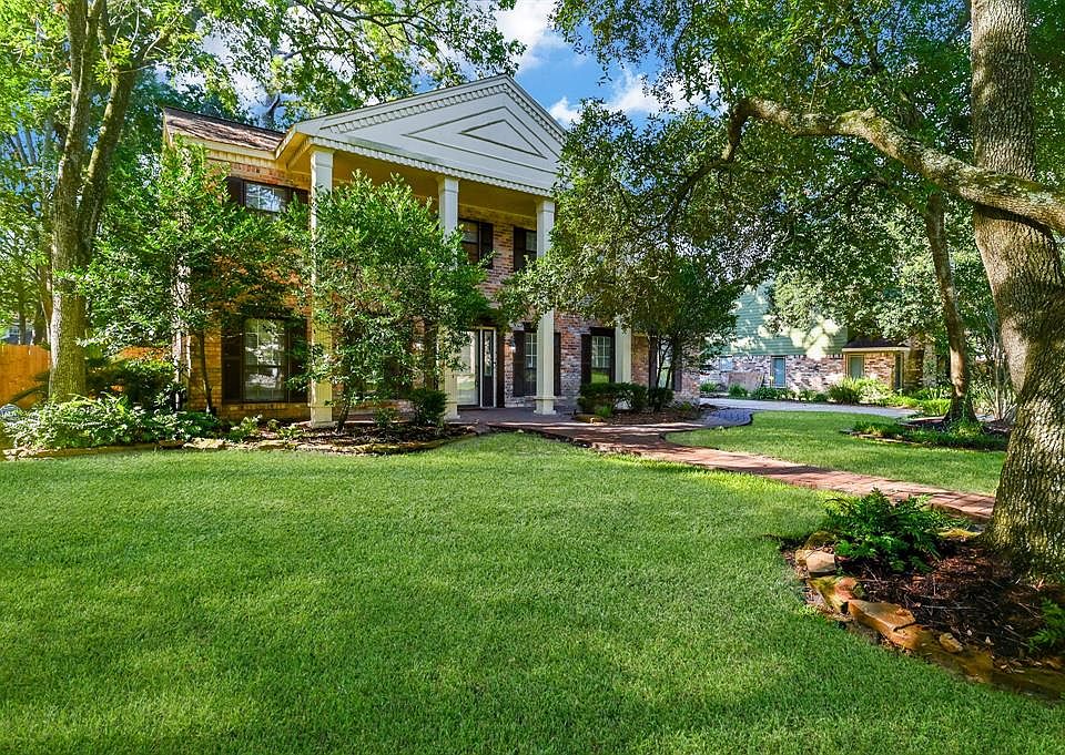 1st image of 5815 Bermuda Dunes Dr