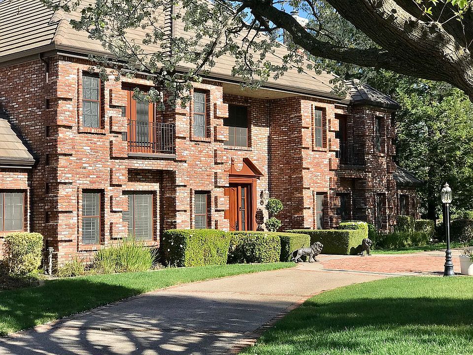 2nd image of 6800 Woodchase Dr