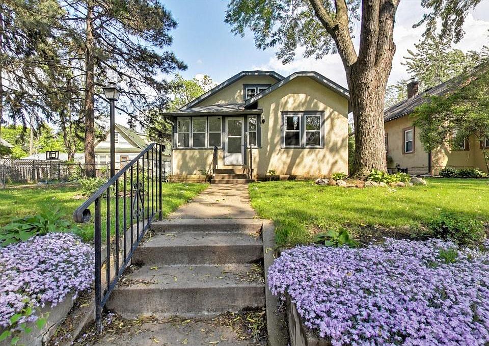 1st image of 4544 Oliver Ave N