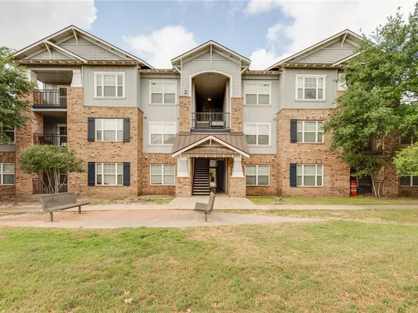 1725 Harvey Mitchell Pkwy S APT 2224, College Station, TX 77840
