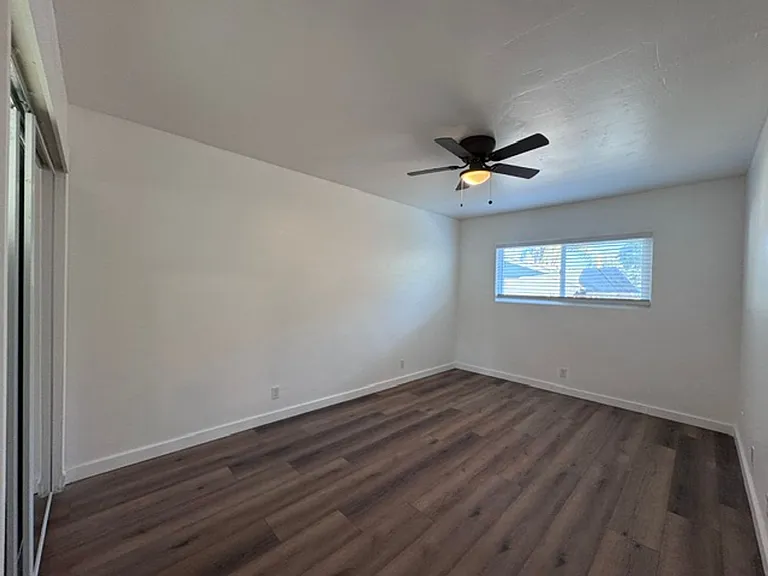 6320 N Rose Ave — Photo 8