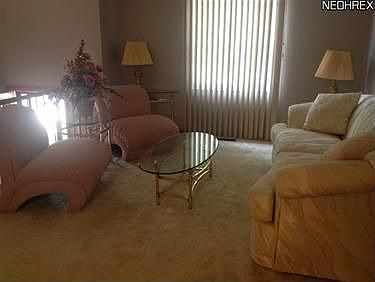 5th image of 19 Cassandra Dr