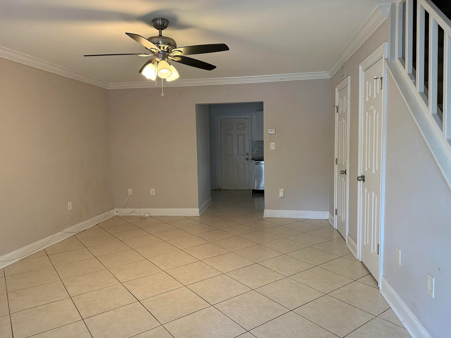 2 bed, 2.5 bath, 1120 sqft, $1,700 — Photo 4