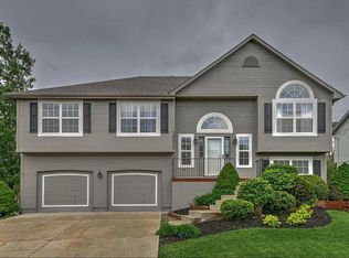 18217 W 155th Ter, Olathe, KS 66062