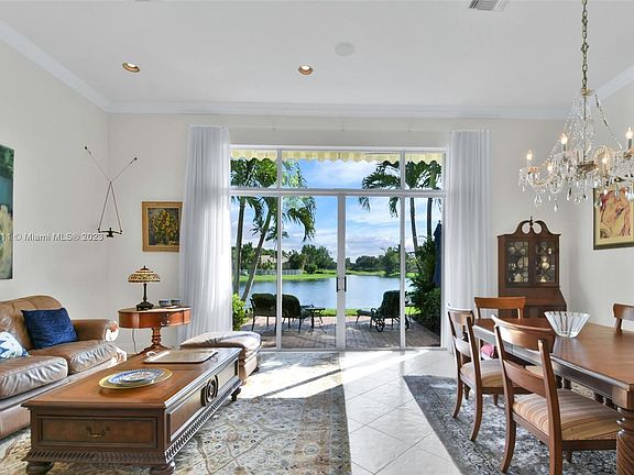 5th image of 2492 Bay Isle Dr #2492