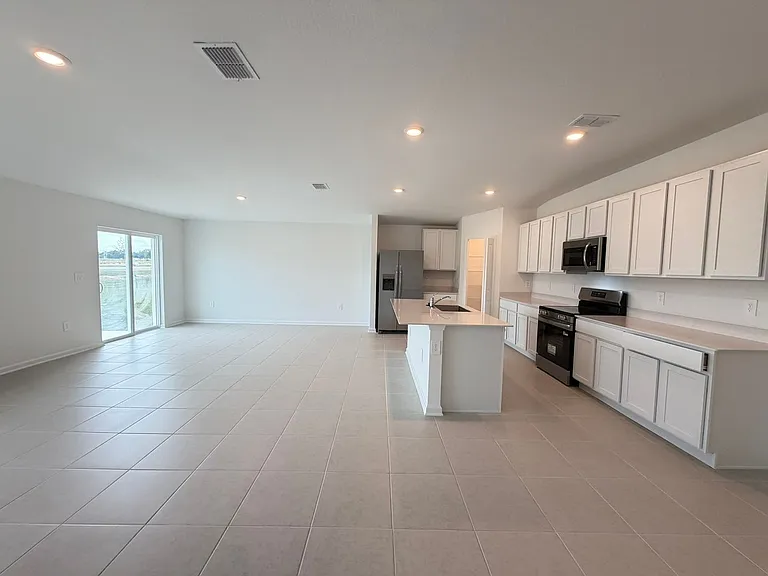 1116 Tyler Loop — Photo 12