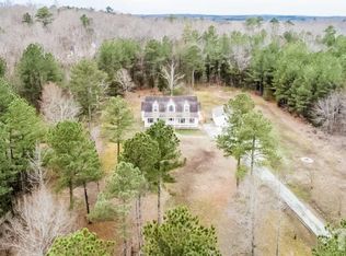 377 Emily Ln, Chapel Hill, NC 27516
