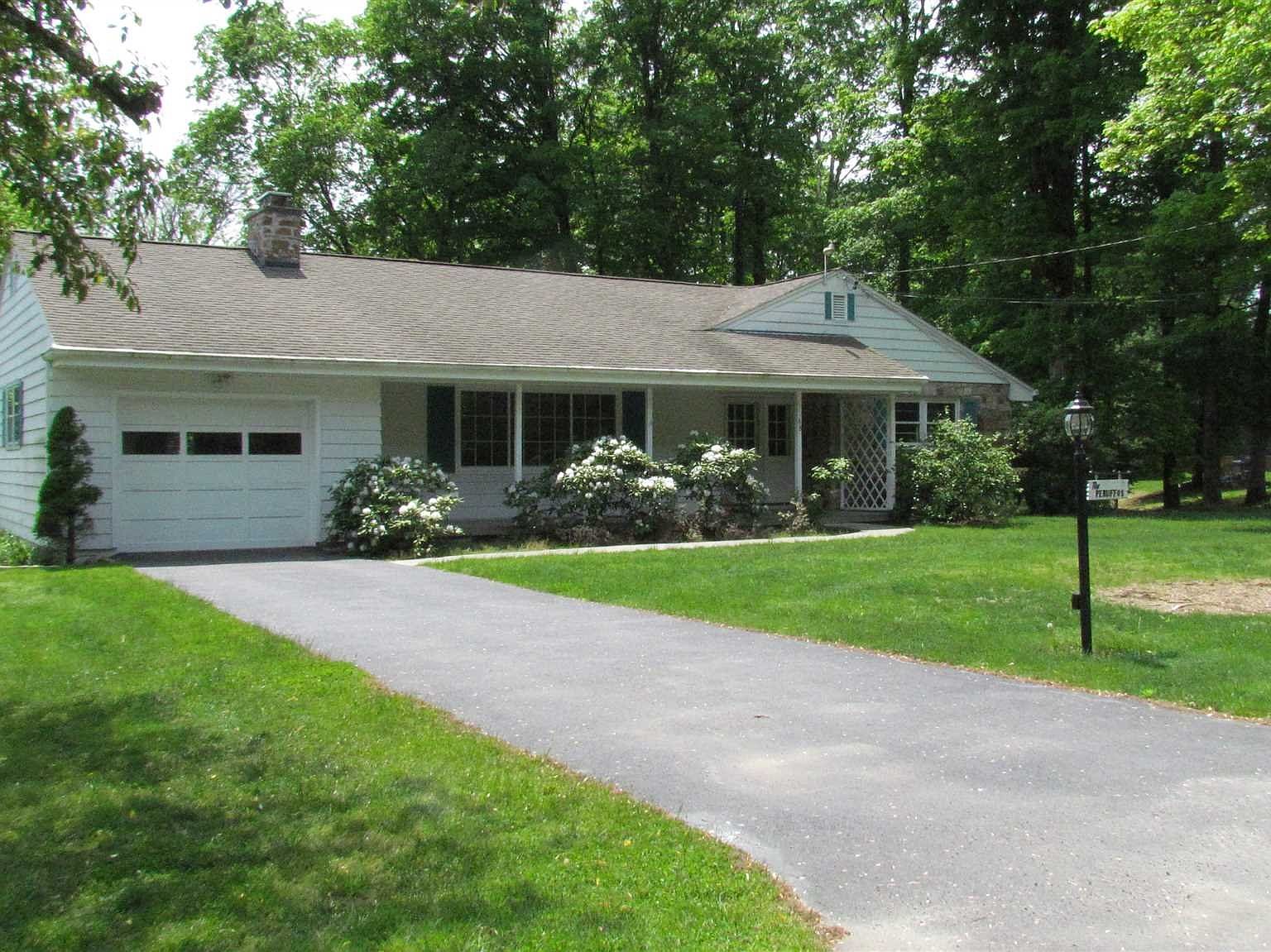 68 Stream Ln, Pleasant Valley, NY 12569 Zillow