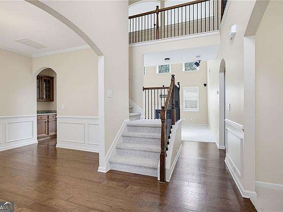 4th image of 407 Ward Farm Dr