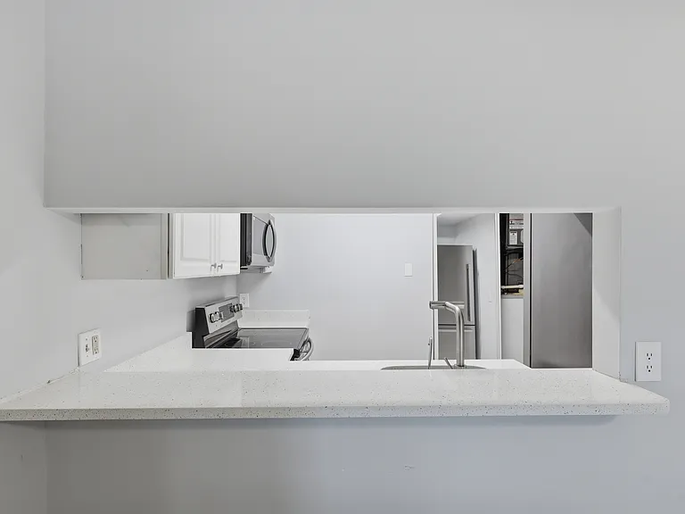 3801 N Oak Dr #A72 — Photo 13