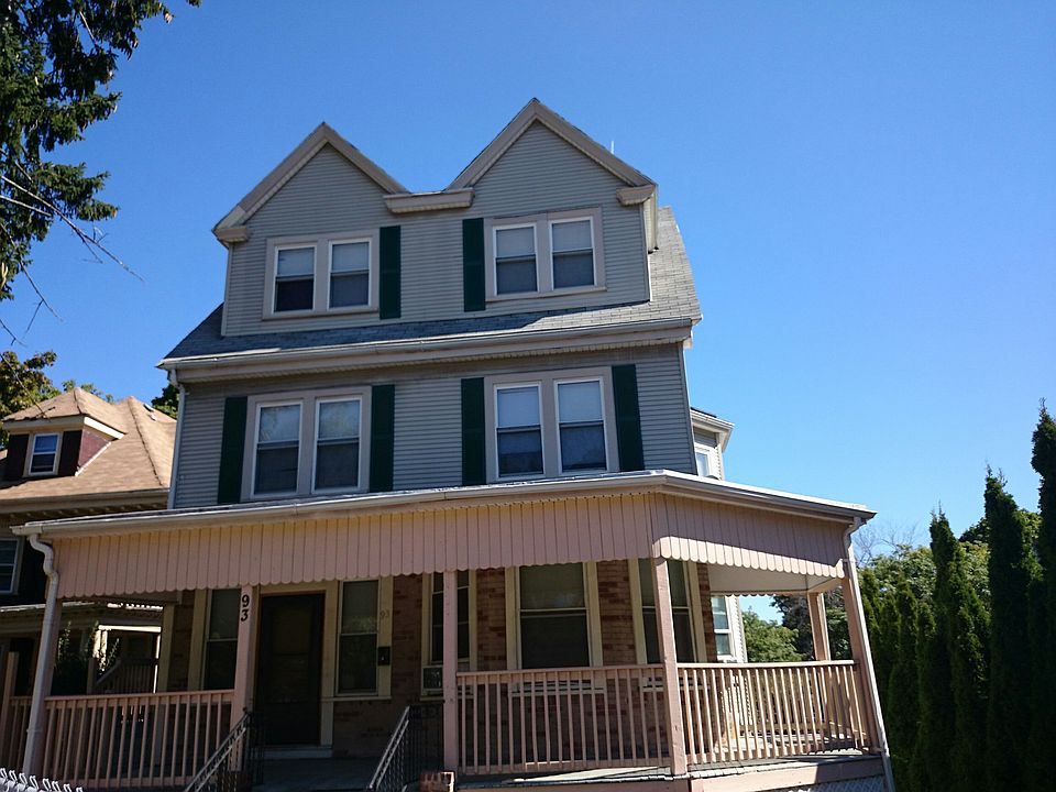 2nd image of 93 Bowdoin St