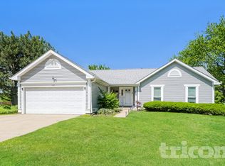 599 Schrader Farm Dr, Saint Peters, MO 63376