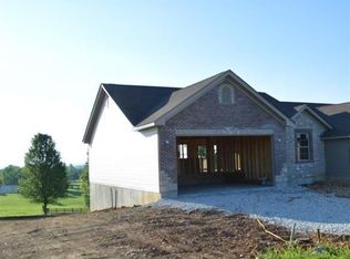 904/906 Q Ave, Saint Clair, MO 63077