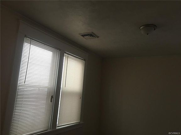 5th image of 3203 4th Ave