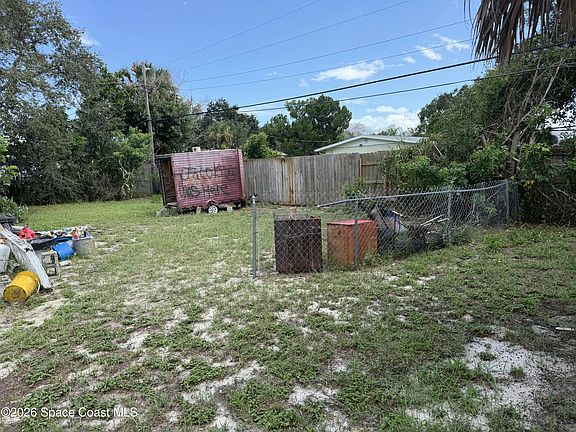 5th image of 1515 Cunningham Ave