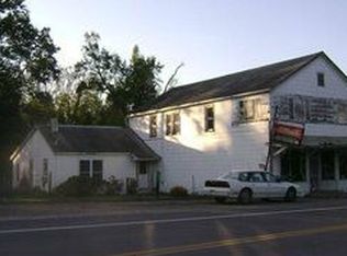 3082 Palestine Rd, Palestine, WV 26160