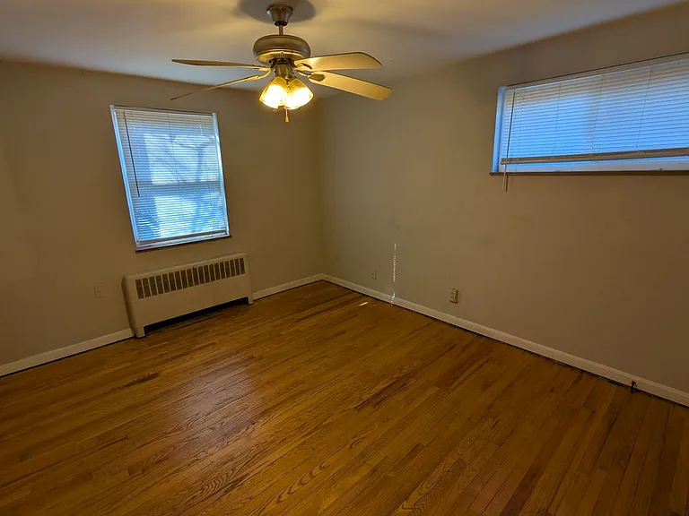 5855 Monfort Hills Ave — Photo 8