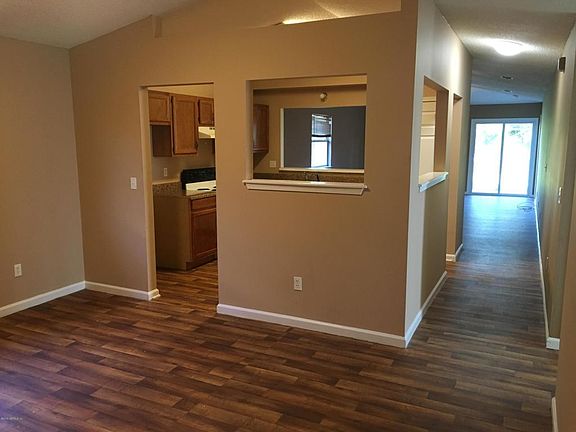 4th image of 10767 San Antonio Ct