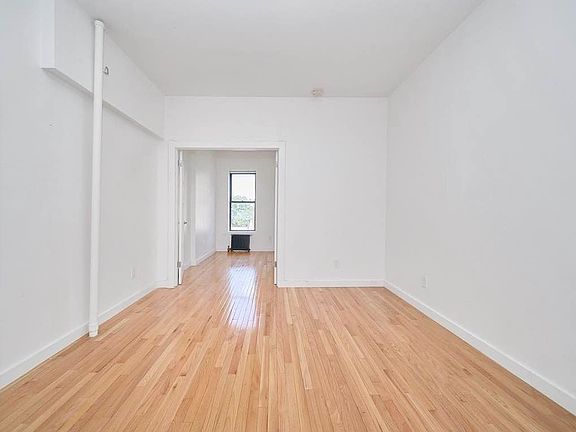 4th image of 104 E 7th St APT 14