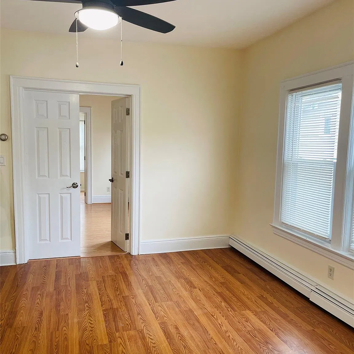 2 bed, 1.0 bath, 800 sqft, $2,700 — Photo 3