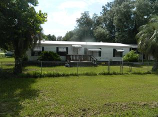 100 Seminole St, Satsuma, FL 32189