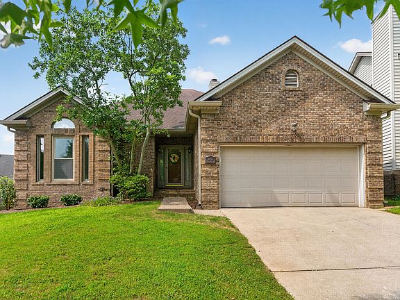 5th image of 3652 Fair Ridge Dr