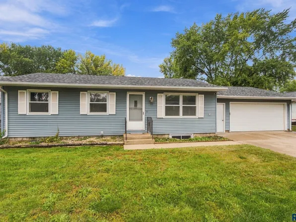 4103 W Mesa Pass, Sioux Falls, SD 57106