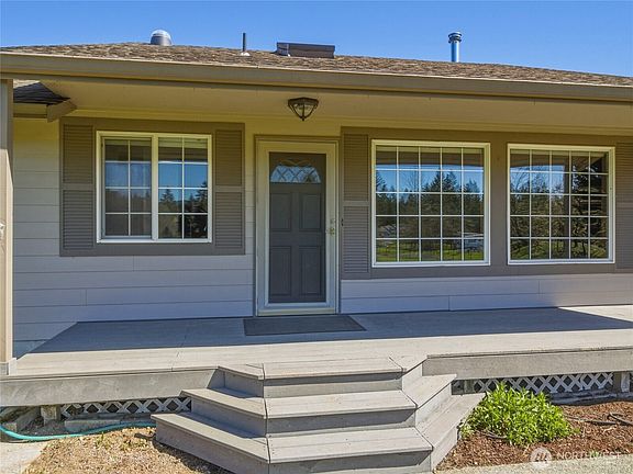 3rd image of 10400 Cristen Court SW