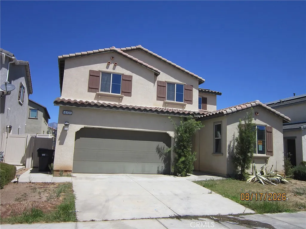 4 bed, 3.5 bath, 2195 sqft, $3,000 — Photo 4