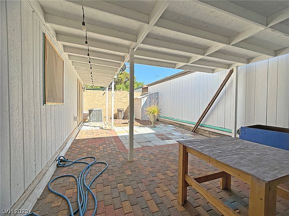 4th image of 5572 Hobble Creek Dr