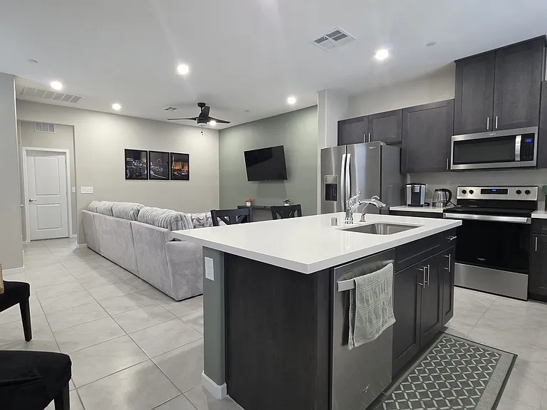 5744 Crenellated St — Photo 3