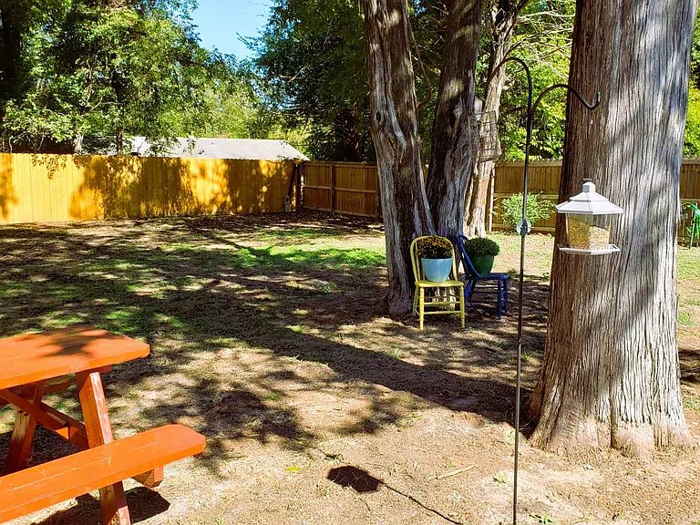 2312 Smuts Dr — Photo 47