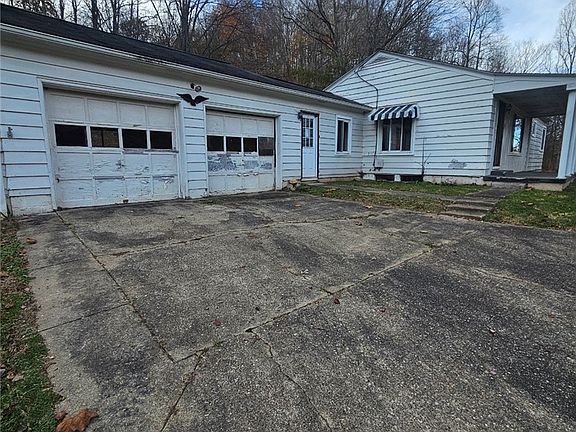 2nd image of 1809 Parkersburg Rd