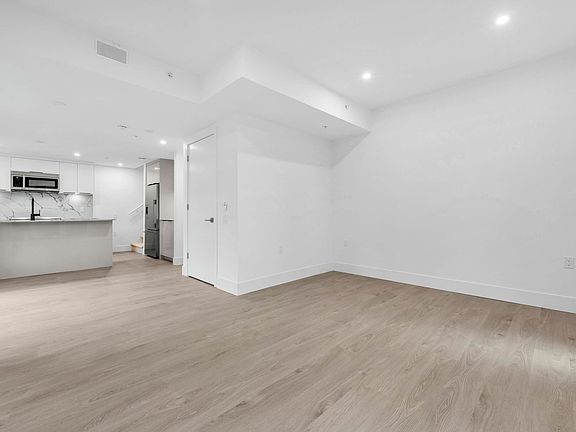 2nd image of 2085 E 1st Ave #108
