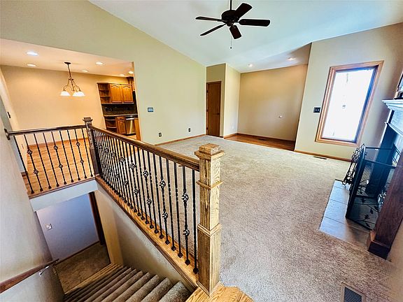 4th image of 2311 Fairway Dr #B