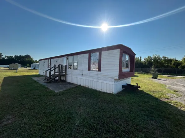 312 Reid Ct, Dillon, SC 29536