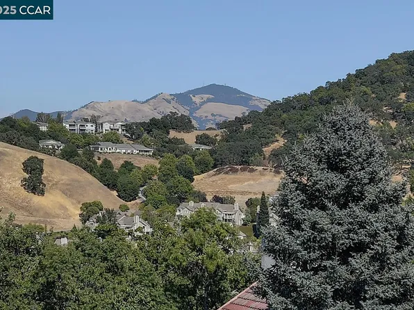 3663 Terra Granada Dr APT 1A, Walnut Creek, CA 94595