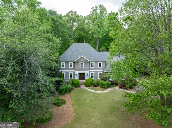 300 Sologne Ct, Sandy Springs, GA 30327