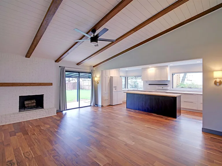 11813 Highland Oaks Trl — Photo 6