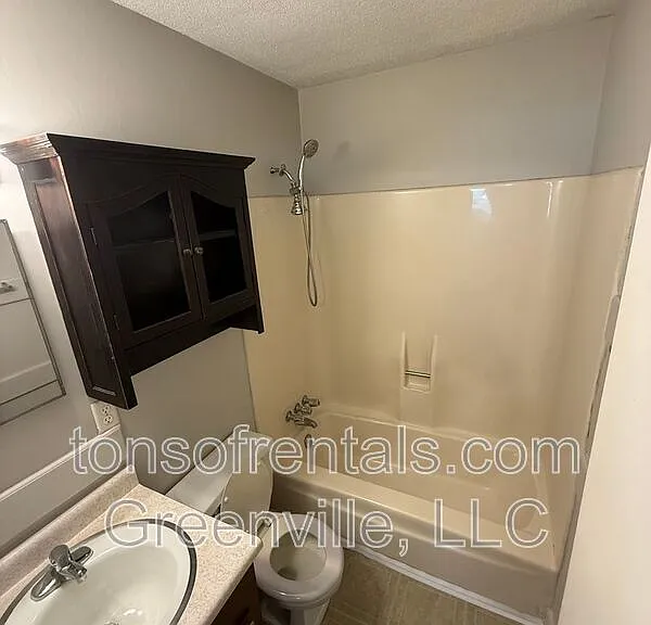 133 C Pleasant Dr — Photo 9