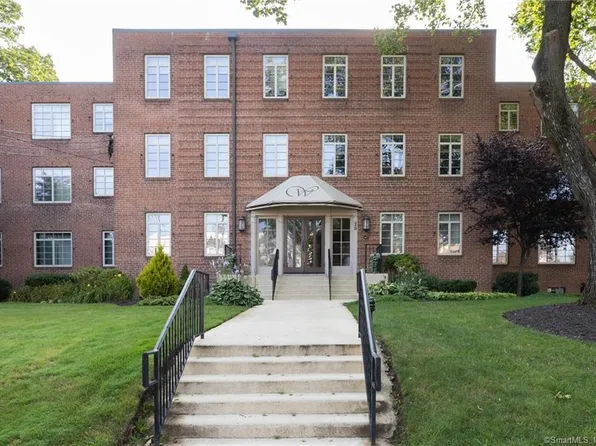 20 Outlook Avenue #108, West Hartford, CT 06119